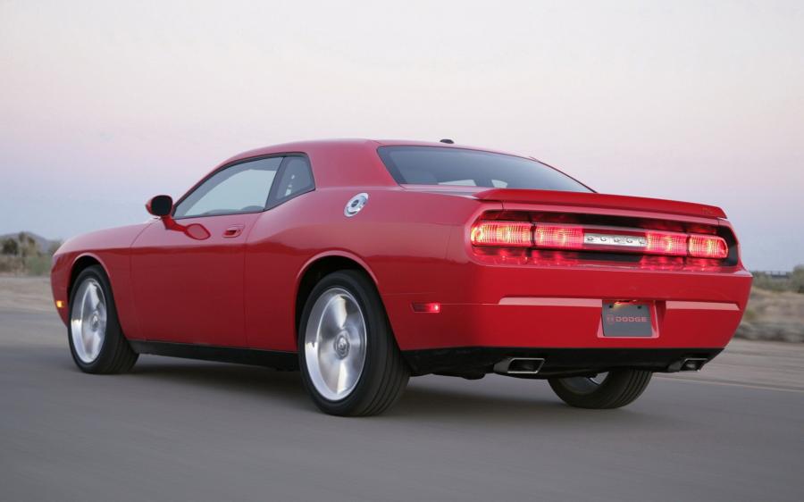  Dodge Challenger 2008 года  (фото 3 из 17)